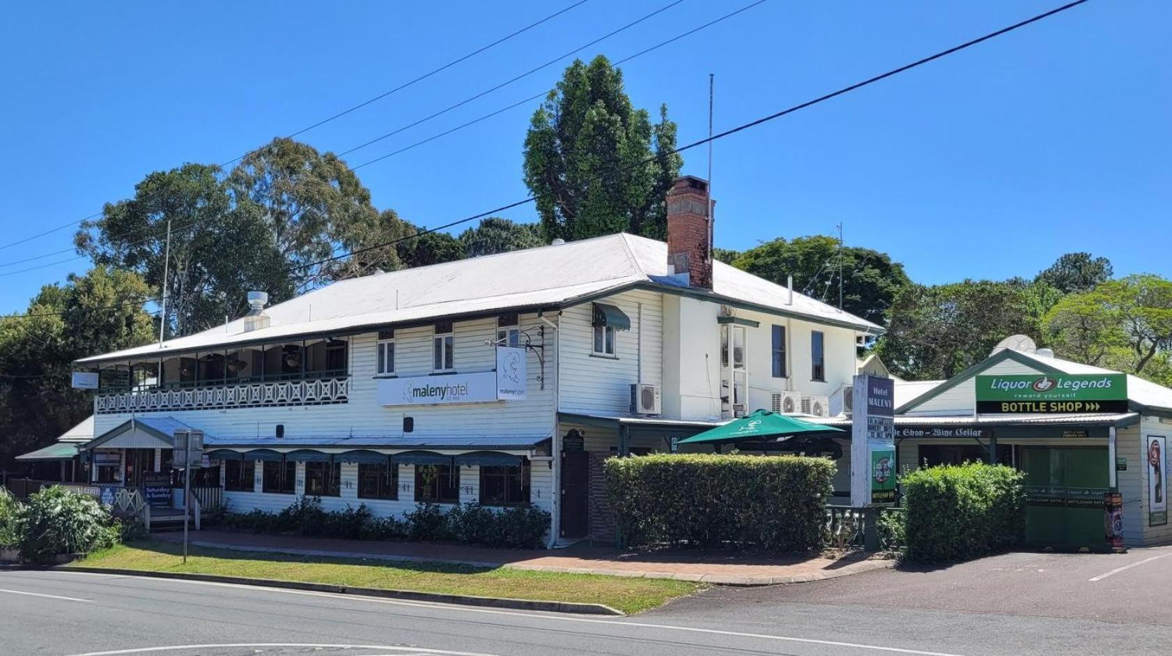 Maleny Hotel Exterior photo