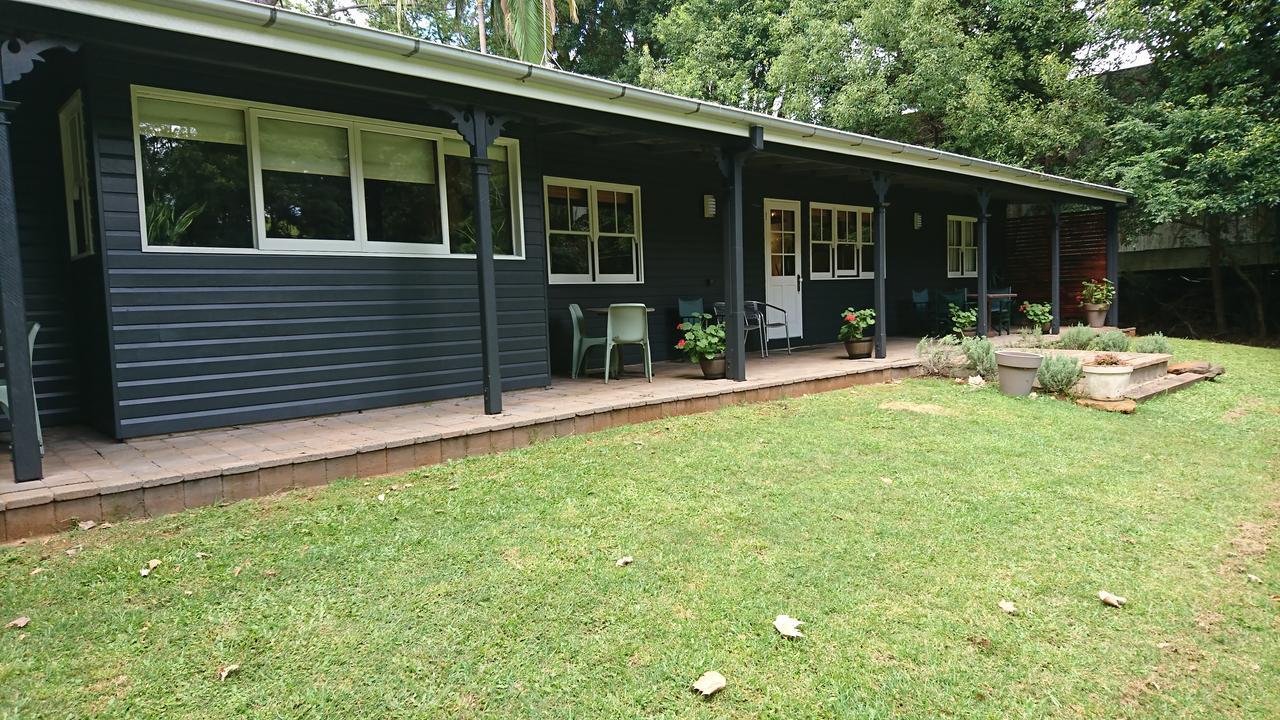 Maleny Hotel Exterior photo