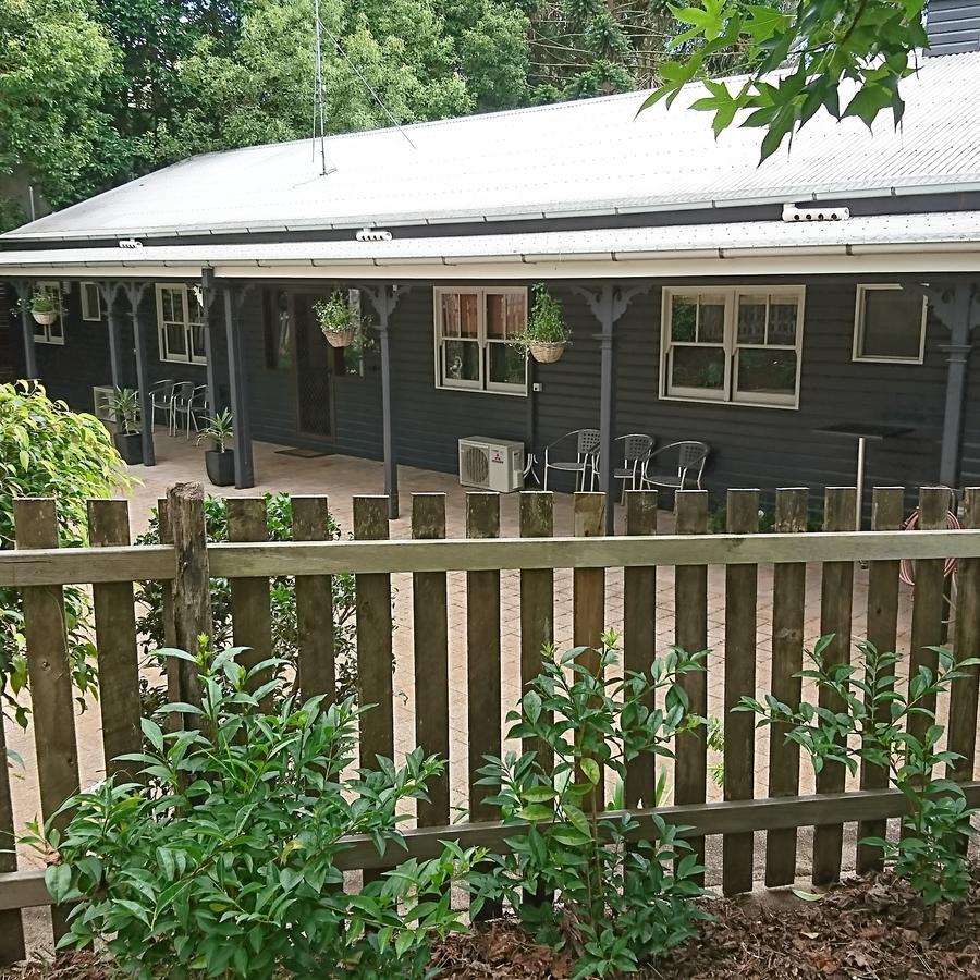 Maleny Hotel Exterior photo